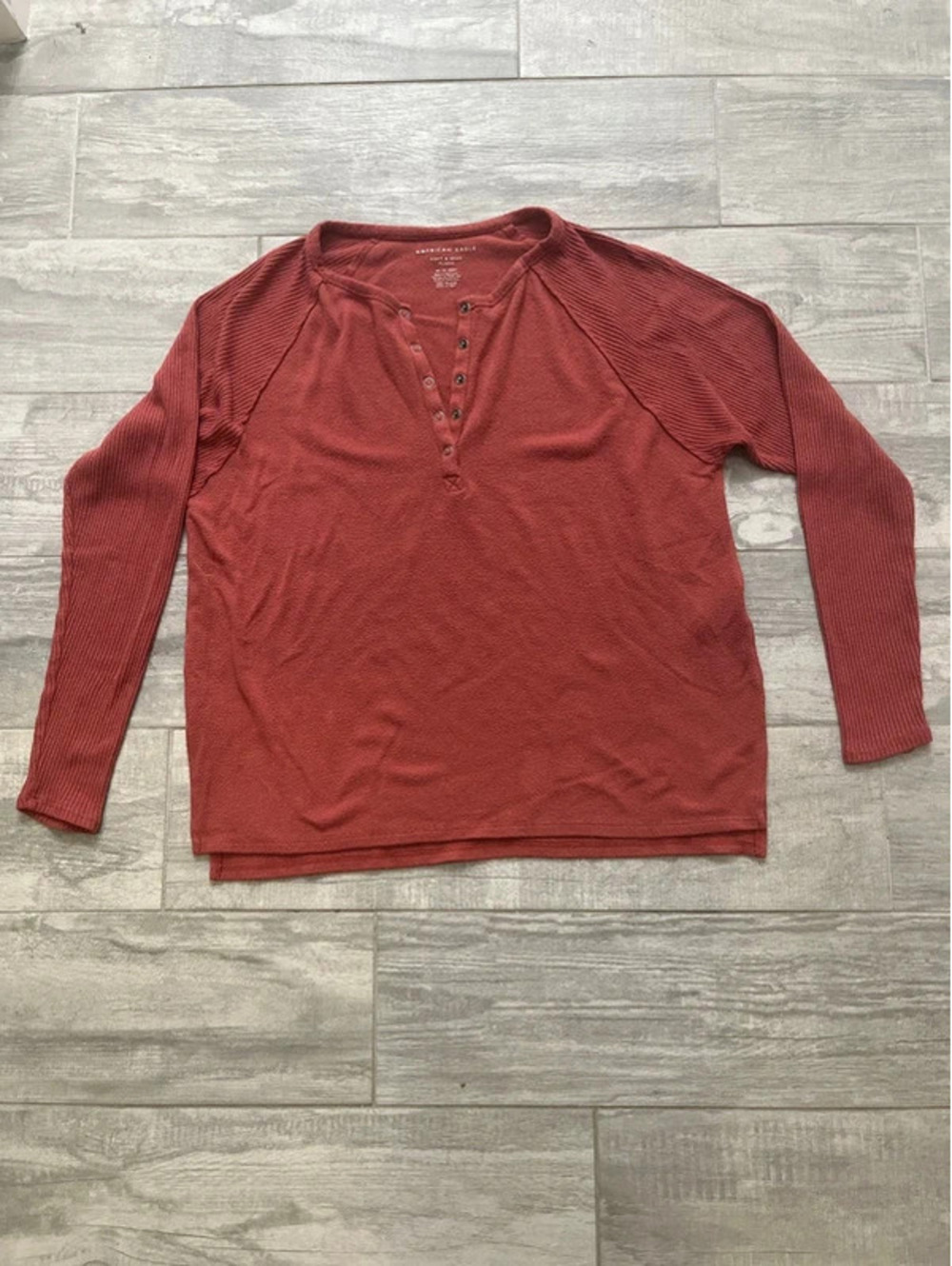 American Eagle Long Sleeve Burgundy Top